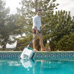 Limpiafondos piscina CECOTEC Conga Pooldroid 5000 con 120 min de autonomía