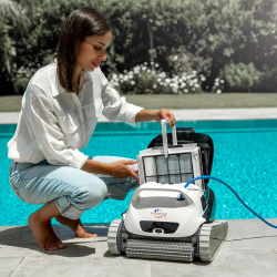 Dolphin Poolstyle 40i CB Robotic Pool Cleaner WiFi App with Caddy