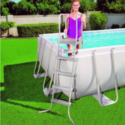 Escalera para piscinas desmontables Bestway 132 cm con plataforma