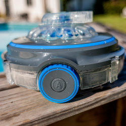 Cordless pool cleaner Gre Wet Runner Plus